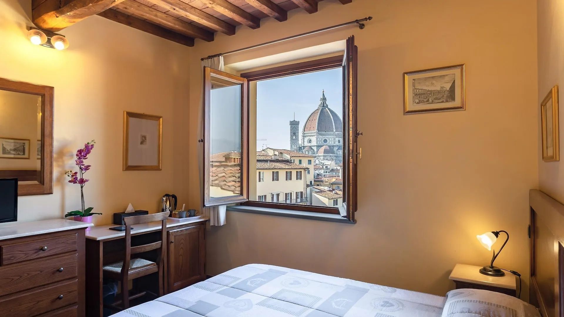 Palazzo Graziani Bed & Breakfast Florence 2*,  Italy