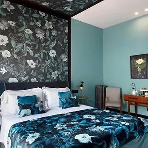 Velona's Jungle Luxury Florens