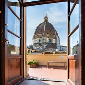 Apartment Era, Florence