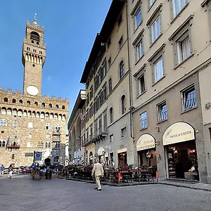Apartment Piccolo Signoria, Florence